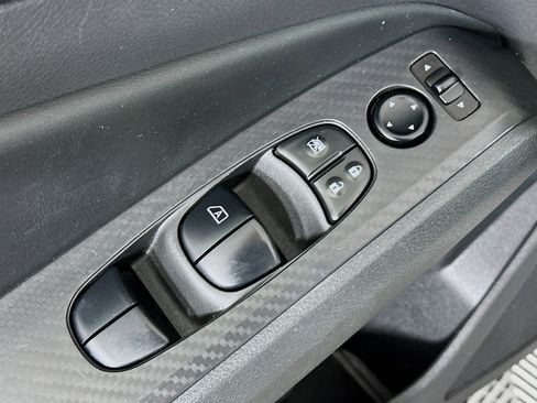 Used 2024 Nissan Altima 2.5 SV image 15