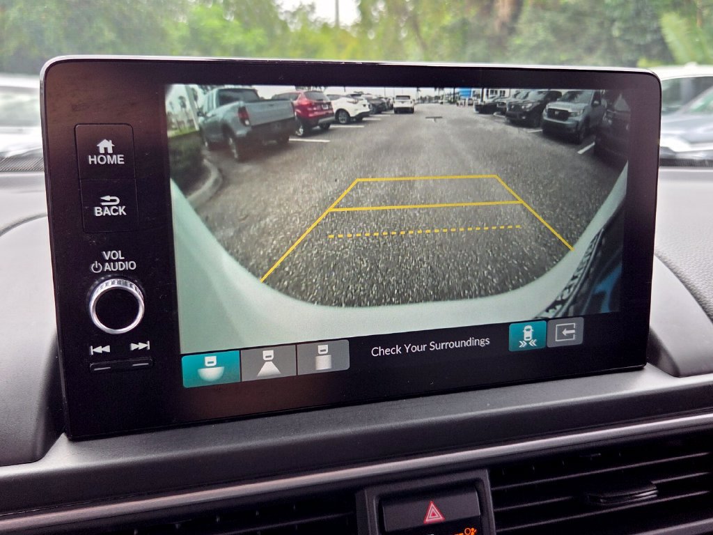 Certified 2024 Honda Pilot Touring image 29
