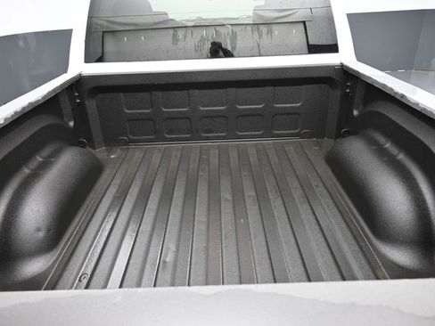 Used 2019 RAM 1500 Tradesman w/ Chrome Appearance Group RWD image 60
