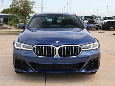 Used 2022 BMW 540i w/ Executive Package RWD image 2