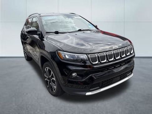 Used 2022 Jeep Compass Limited image 5