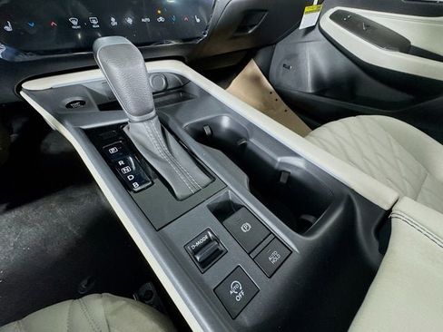 New 2026 Nissan Sentra SL w/ Floor Mat Package FWD image 15