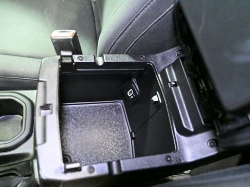 Used 2021 Jeep Wrangler Unlimited Sahara image 26