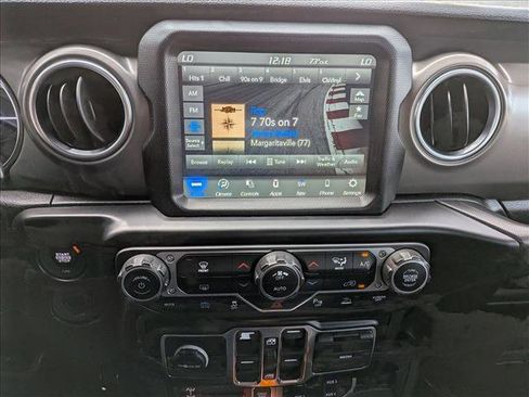 Used 2022 Jeep Wrangler Unlimited Rubicon 4xe w/ Steel Bumper Group image 15