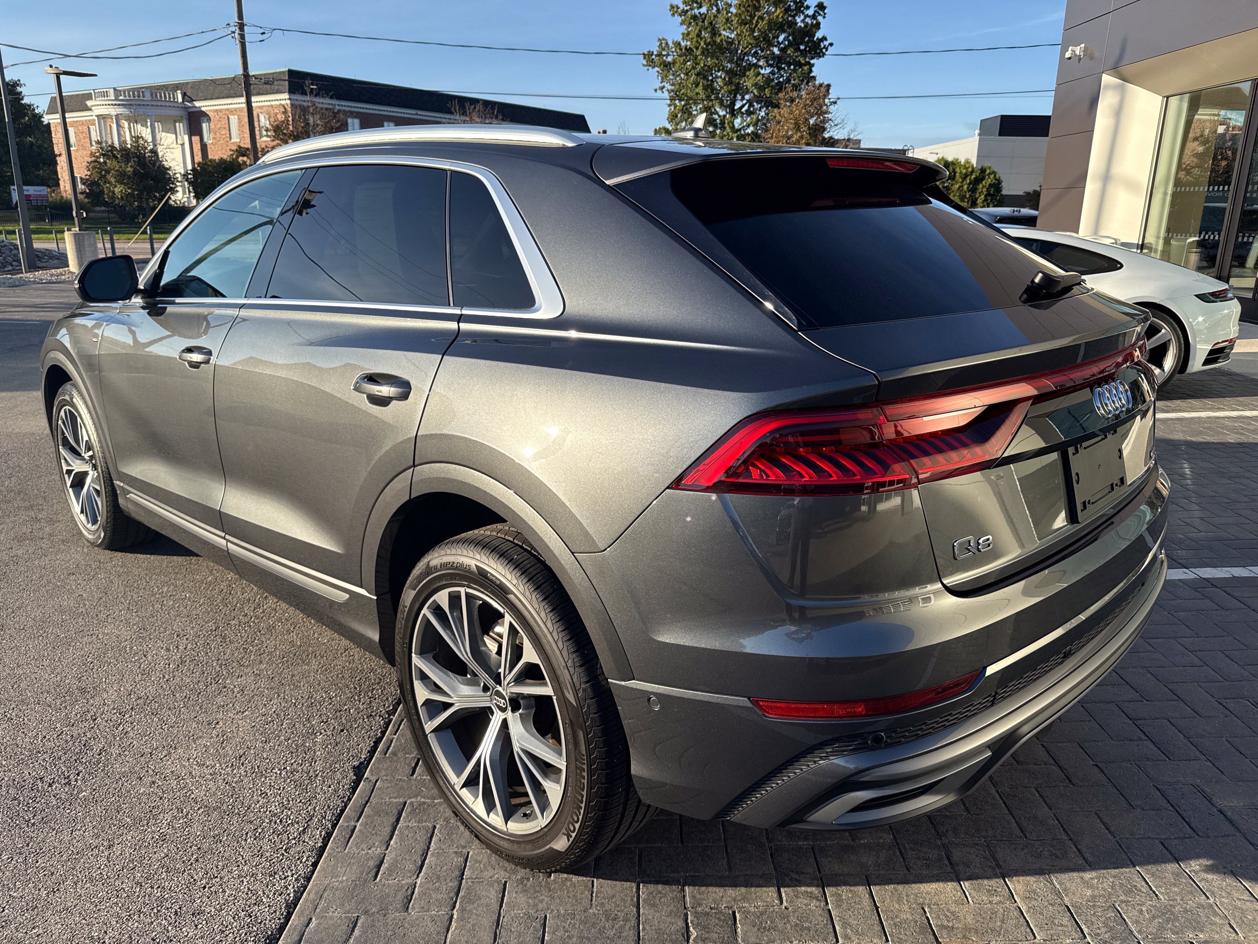 Used 2023 Audi Q8 Premium Plus w/ Premium Plus Package AWD/4WD image 3