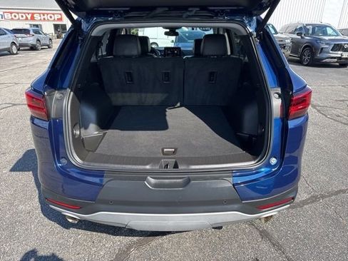 Used 2023 Chevrolet Blazer LT AWD/4WD image 9