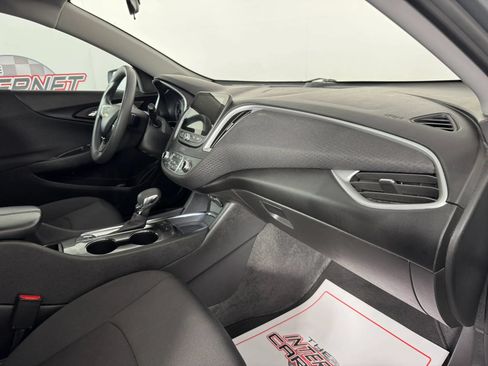 Used 2024 Chevrolet Malibu LT FWD image 12