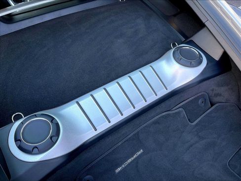 Certified 2024 Porsche 718 Cayman RWD image 32