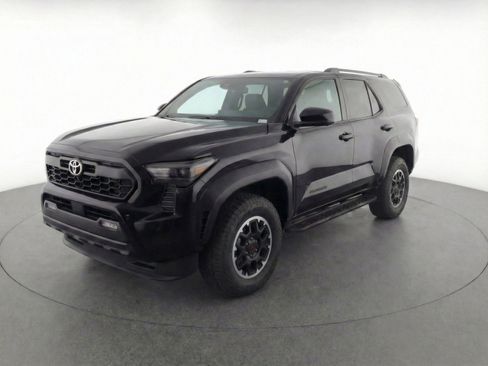 Used 2025 Toyota 4Runner 4WD image 3
