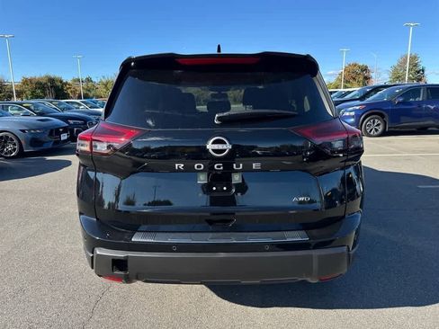 New 2026 Nissan Rogue SV image 5