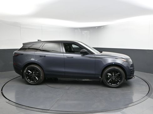 Certified 2025 Land Rover Range Rover Velar Dynamic SE image 23