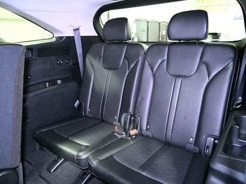 Used 2025 Kia Sorento S image 53