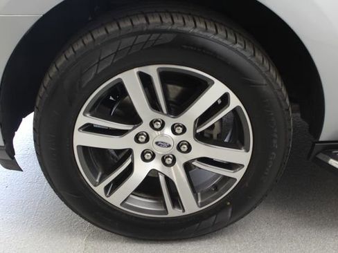 Used 2023 Ford Expedition Max Limited AWD/4WD image 14