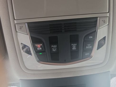 Certified 2026 Acura MDX SH-AWD w/ Technology Package image 23