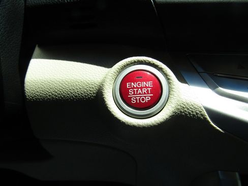 Used 2013 Honda Accord EX image 25