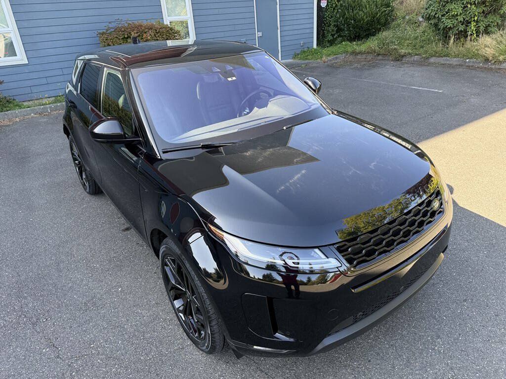 Used 2020 Land Rover Range Rover Evoque SE AWD/4WD image 3