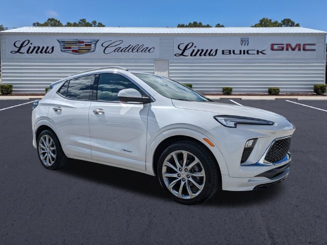 Certified 2024 Buick Encore GX Avenir w/ Avenir Technology Package FWD image 1