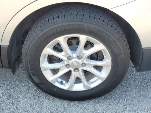 Used 2021 Chevrolet Equinox LS image 5