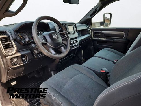 Used 2021 RAM 3500 2WD Regular Cab DRW image 16