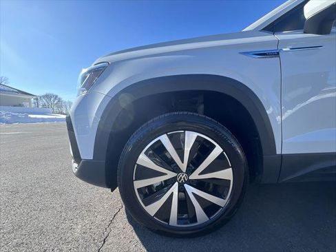 Used 2022 Volkswagen Taos SE image 10