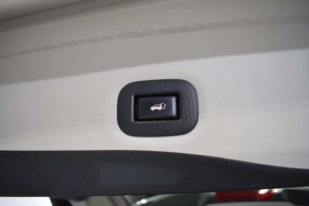 Used 2015 Nissan Rogue SL w/ SL Premium Package AWD/4WD image 34