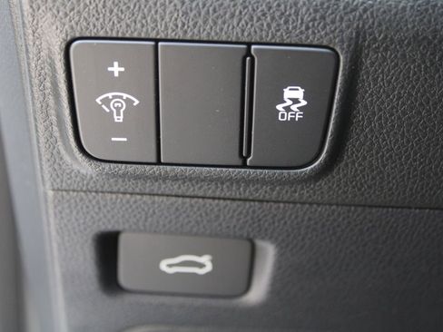 New 2026 Kia K5 LXS image 22