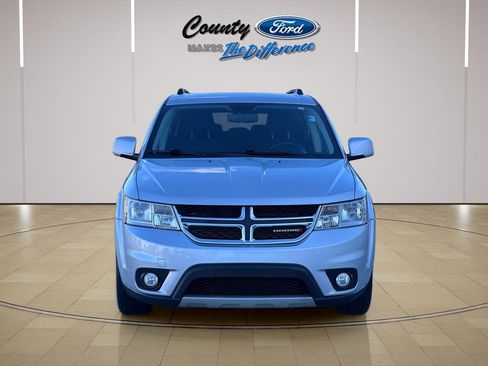 Used 2014 Dodge Journey SXT w/ Flexible Seating Group image 11