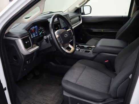 Certified 2022 Ford Expedition XLT image 23