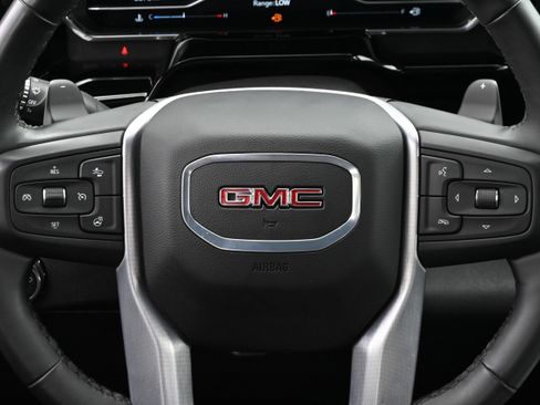 Used 2024 GMC Sierra 1500 Elevation w/ Preferred Package AWD/4WD image 31
