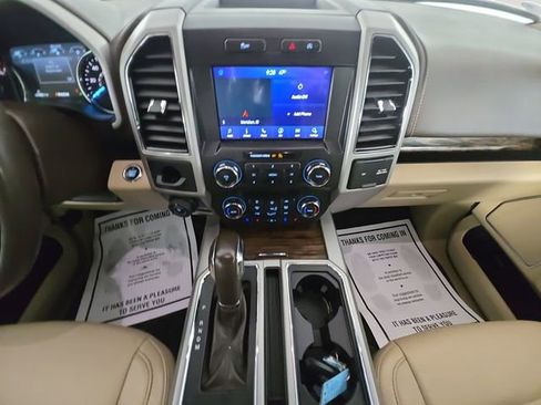 Used 2019 Ford F150 Lariat w/ Trailer Tow Package image 11