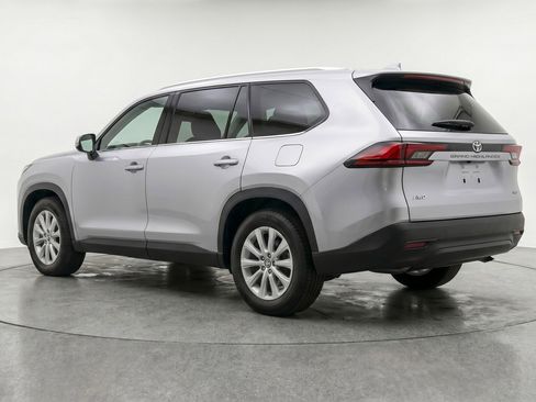 Used 2025 Toyota Grand Highlander FWD image 6