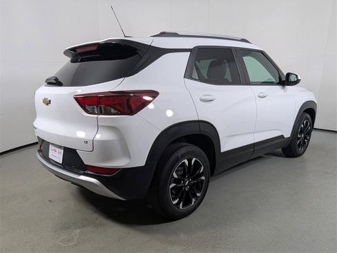Used 2021 Chevrolet TrailBlazer LT w/ Premium Seating Package image 7