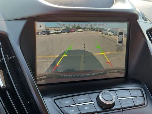 Used 2019 Ford Escape SEL AWD/4WD image 15