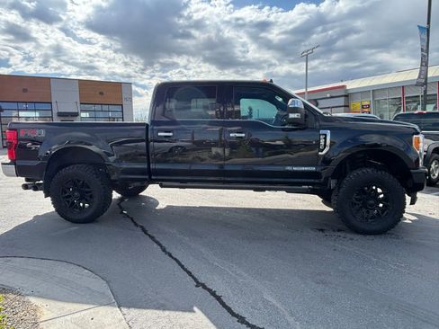 Used 2019 Ford F250 Platinum w/ Platinum Ultimate Package AWD/4WD image 5