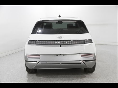 Certified 2024 Hyundai Ioniq 5 Limited AWD/4WD image 23