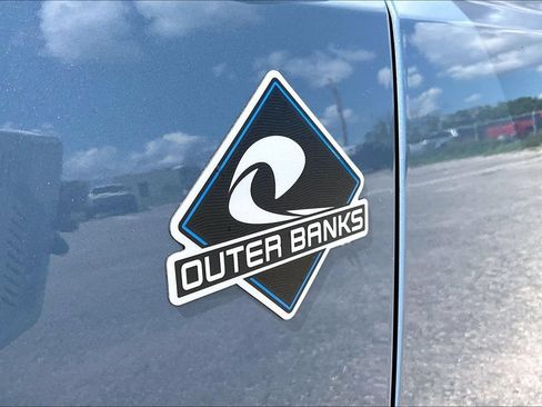 Certified 2025 Ford Bronco Outer Banks AWD/4WD image 8