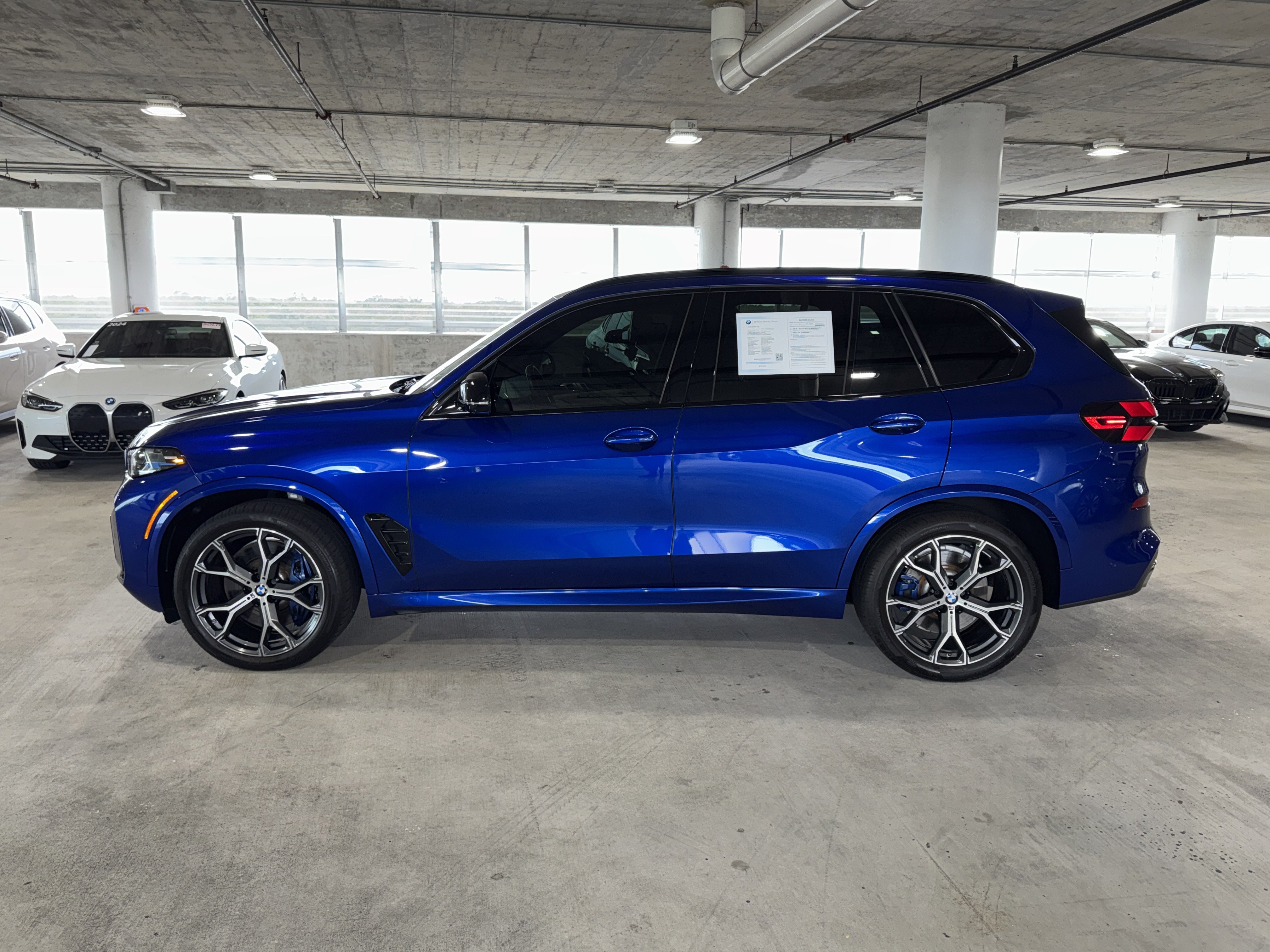 Certified 2025 BMW X5 M60i w/ Climate Comfort Package AWD/4WD image 5