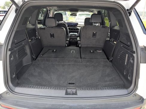 Used 2025 Buick Enclave Preferred FWD image 13