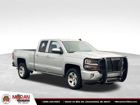Used 2018 Chevrolet Silverado 1500 LT w/ All Star Edition AWD/4WD image 7