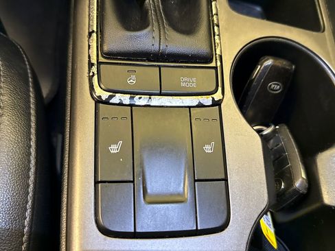 Used 2020 Kia Optima SE image 25