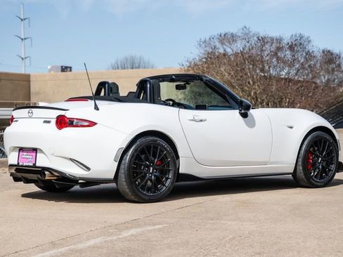 Used 2017 MAZDA MX-5 Miata Club w/ Brembo/BBS Package image 43