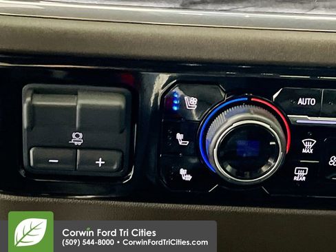 Used 2025 Chevrolet Silverado 2500 LTZ w/ LTZ Convenience Package AWD/4WD image 24