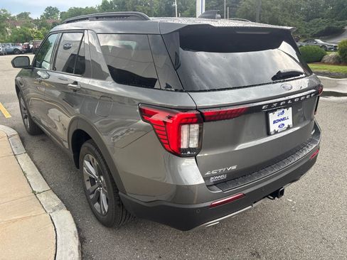 New 2026 Ford Explorer Active w/ Active Comfort Package AWD/4WD image 5
