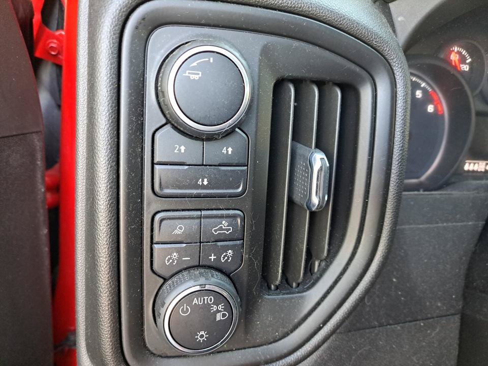 Used 2024 Chevrolet Silverado 2500 Custom w/ Custom Value Package AWD/4WD image 33