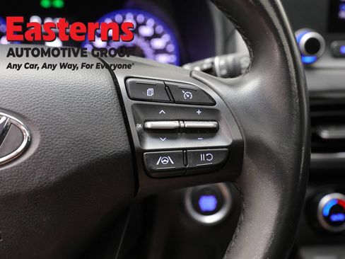 Used 2022 Hyundai Kona SEL w/ Convenience Package AWD/4WD image 16