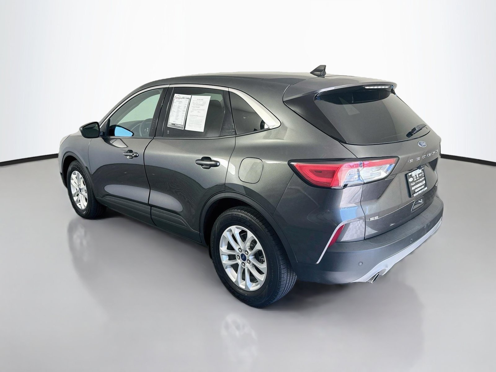 Used 2020 Ford Escape SE FWD image 5