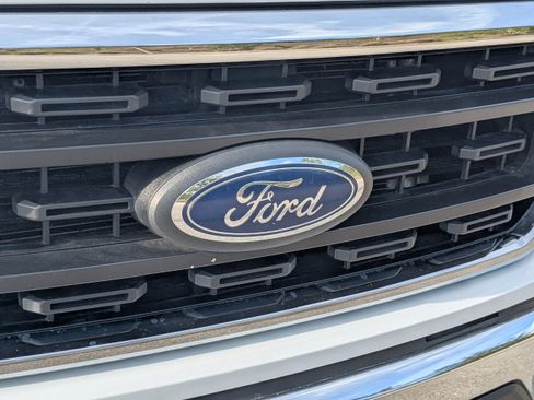 Used 2022 Ford F150 XLT w/ Equipment Group 301A Mid image 11