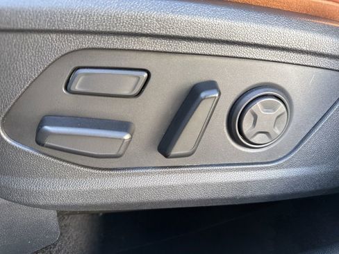 Used 2023 Kia Sorento SX Prestige image 33