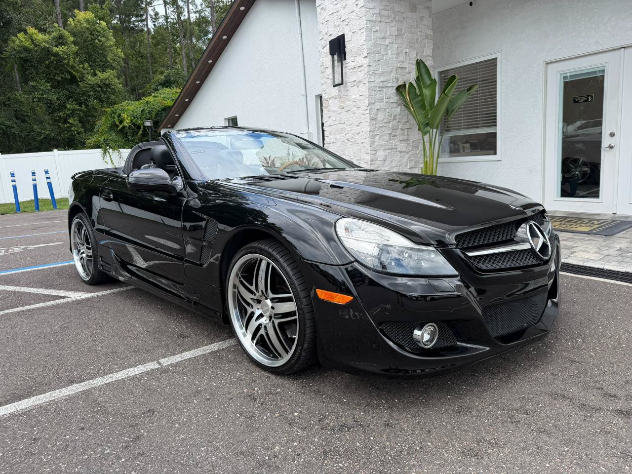 Used 2011 Mercedes-Benz SL 550 image 20
