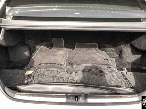 Used 2020 Lexus LS 500h AWD image 16